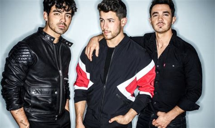 Jonas Brothers Plot New Memoir 'Blood' Rolling Stone