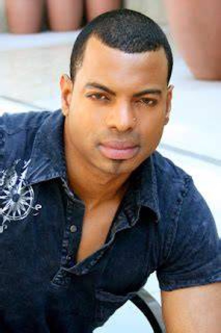 Jonathan Plummer Umari Jason Photo shoot UMARI gives Jonathan