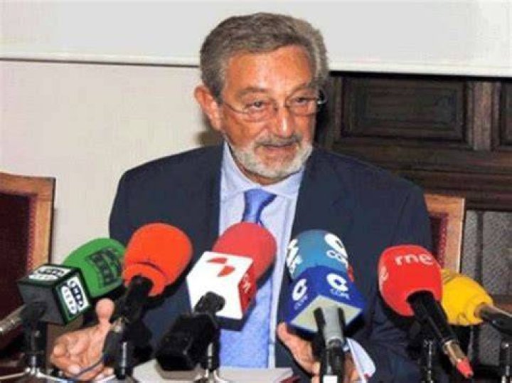 Jos&eacute; Luis Cort&eacute;s Delgado Protocolo Foreign Affairs & Lifestyle