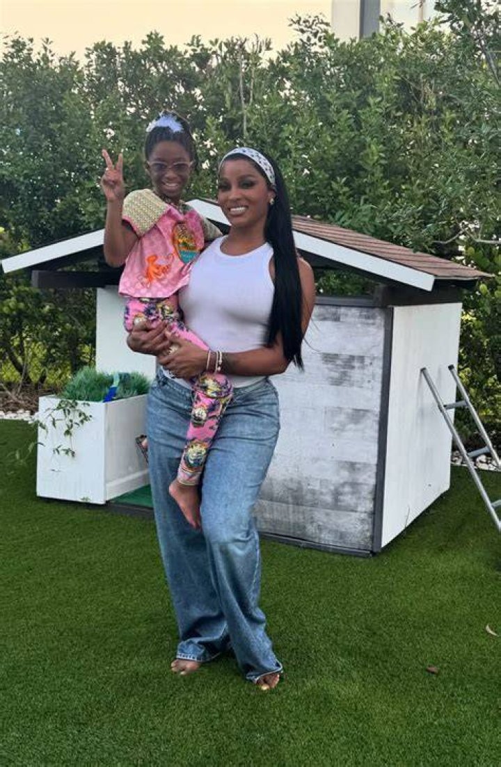 Joseline Hernandez and Her Child The Hollywood Gossip