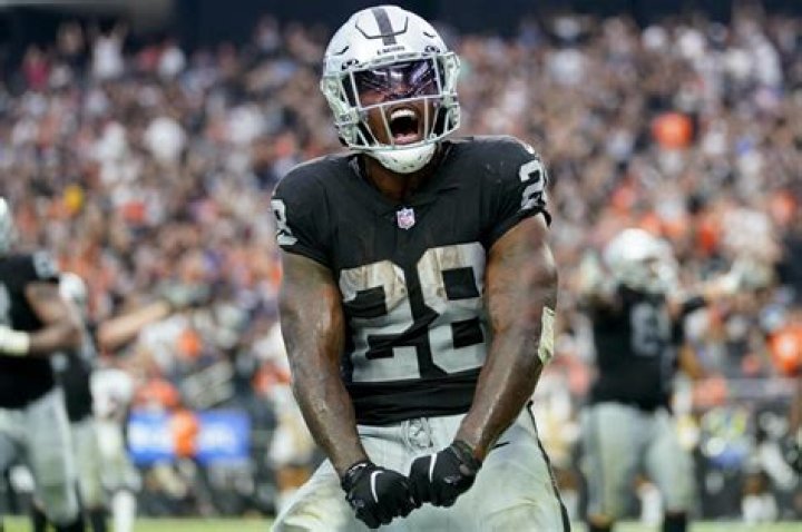 Josh Jacobs proving his worth to Raiders with rushing game AP News