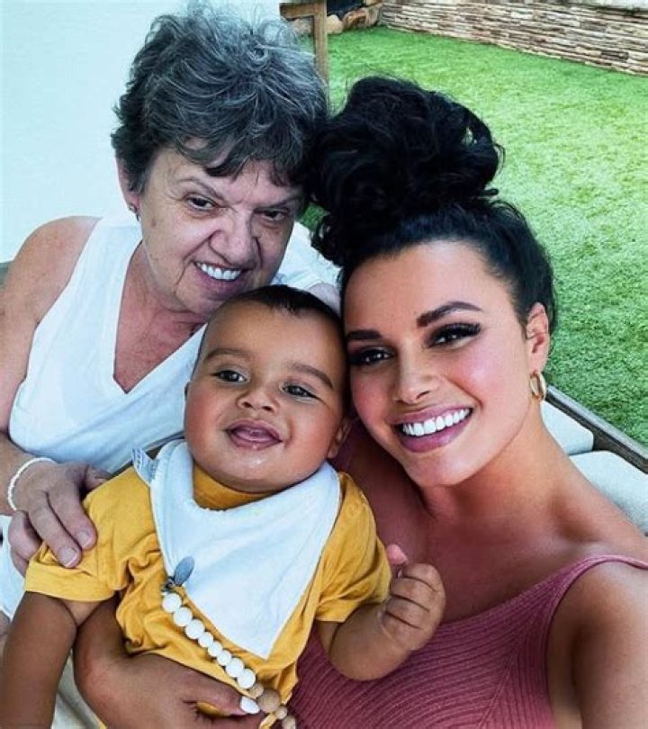 Joy Taylor Parents Shaped Her Up With Family Values