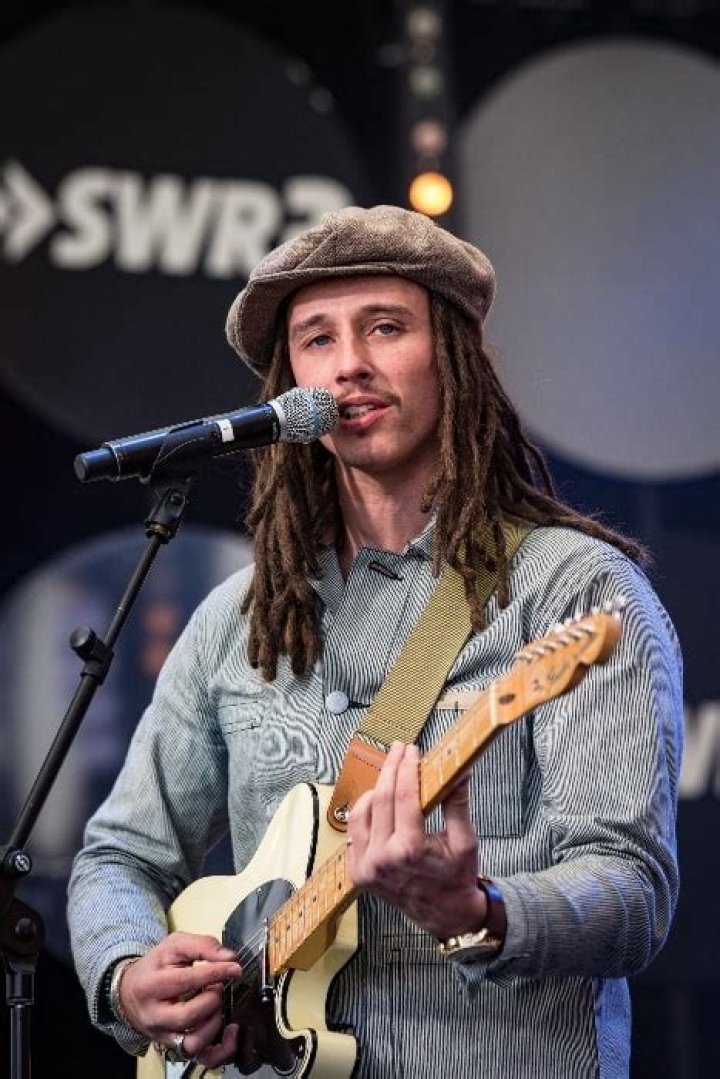 JP Cooper Height, Weight, Age, Spouse, Biography, Family, Facts