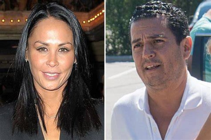 Jules Wainstein parents: Kazue Forrest, Gene Forrest 1 jules wainstein rhony divorve breakup