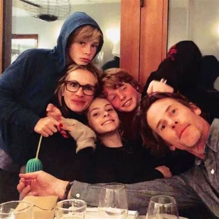 Julia Roberts Children Meet Julia Roberts Three Kids As Daughter