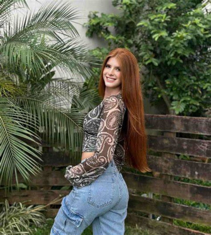 Julia Vitoria Mayer Bio, Age, Height Models Biography