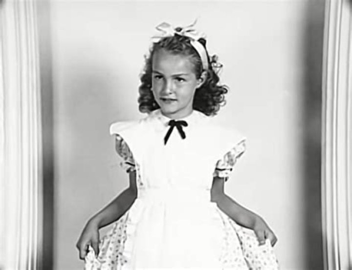 Julie Newmar Biography Facts, Childhood, Family Life & Achievements