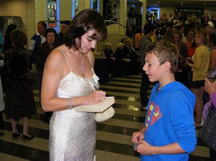 Julie Sommars Bio, Spouse, Kids, Net Worth, Where Is She Now
