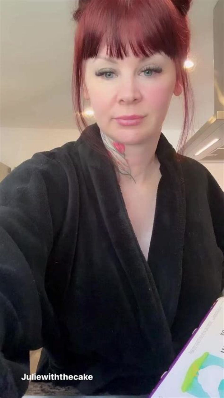 Juliewiththecake Model, Tiktok Star, Onlyfans Model How Old OId She