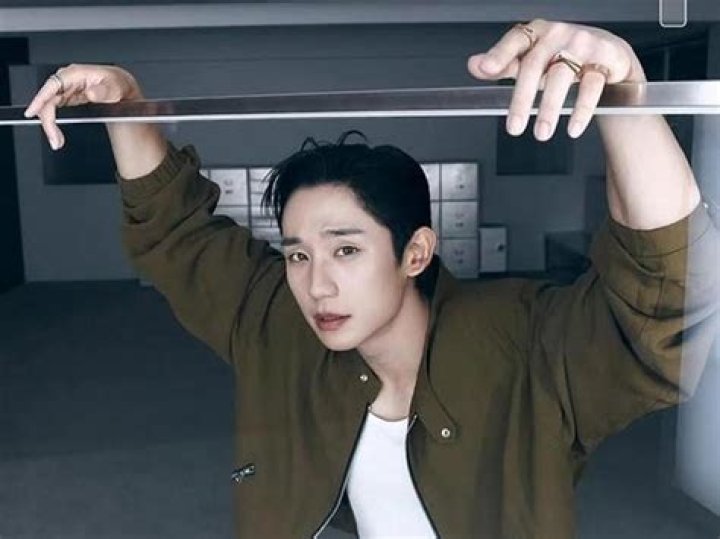 Jung Hae In Reveals What Kind of Woman He's Really Looking for