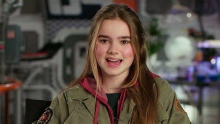 Jurassic World Dominion Isabella Sermon Jacket GLJ in 2022 Jurassic