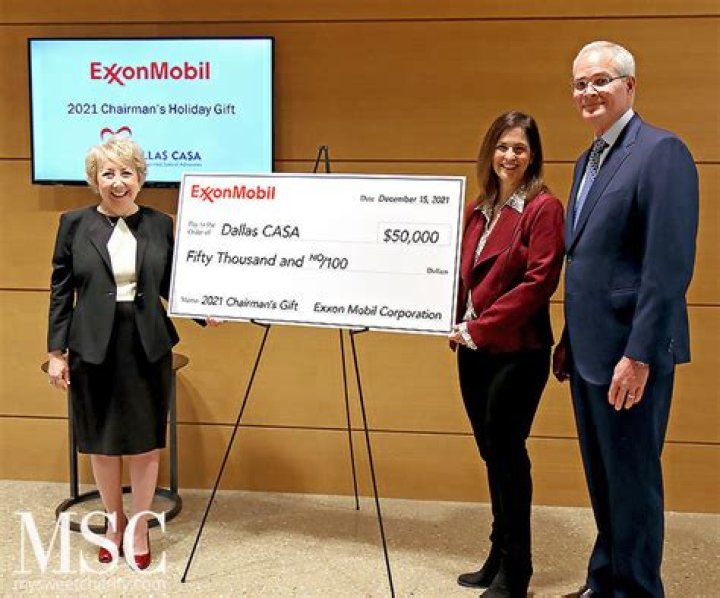 JUST IN ExxonMobil Chairman's Gift Of 50,000 Is Presented To Dallas