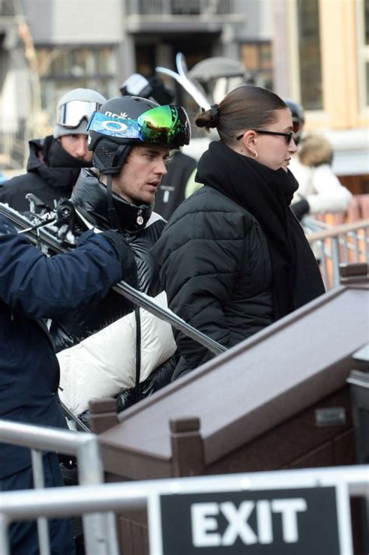 Justin Bieber Posts Skiing Pics with Kendall Jenner and Nina Dobrev