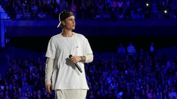 Justin Bieber Sang 'One Less Lonely Girl' To Hailey Baldwin At Their