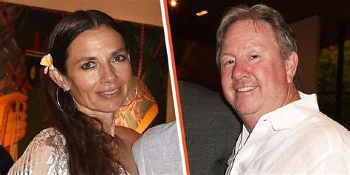 Justine Bateman 2018 Husband, net worth, tattoos, smoking & body