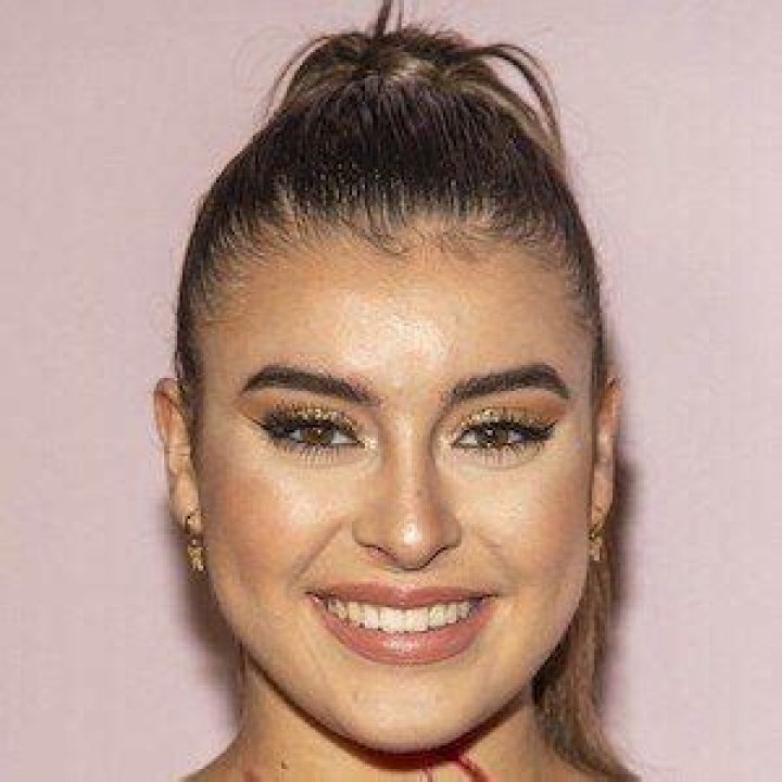 Kalani Hilliker Biography Age, Height, Boyfriend/ Husband and