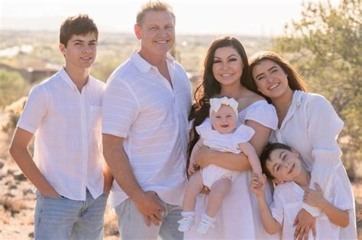 Kalani Hilliker family in detail mother, father, siblings Familytron