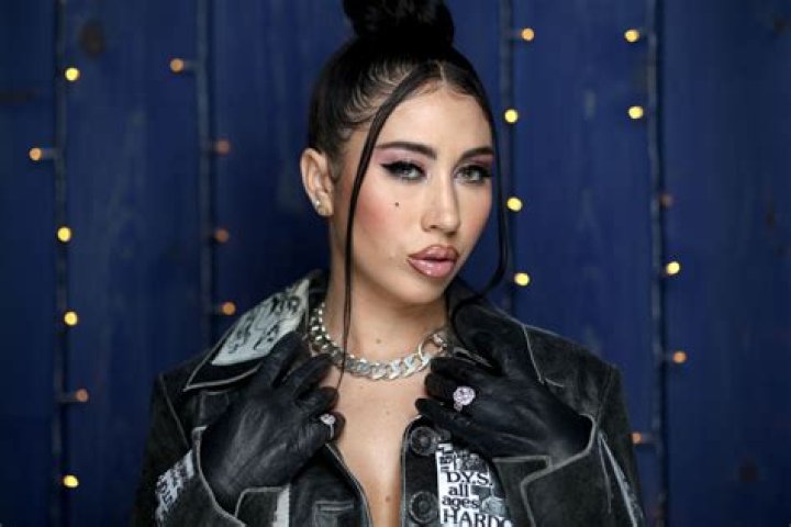 Kali Uchis, la colombiana autora del éxito viral "Telepatía" — FMDOS