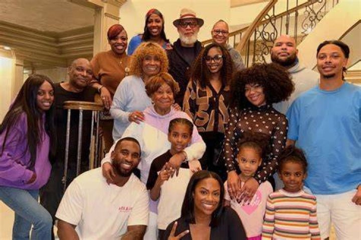 Kandi Burruss’ Stepdaughter Kaela Tucker Graduates from Fashion Academy