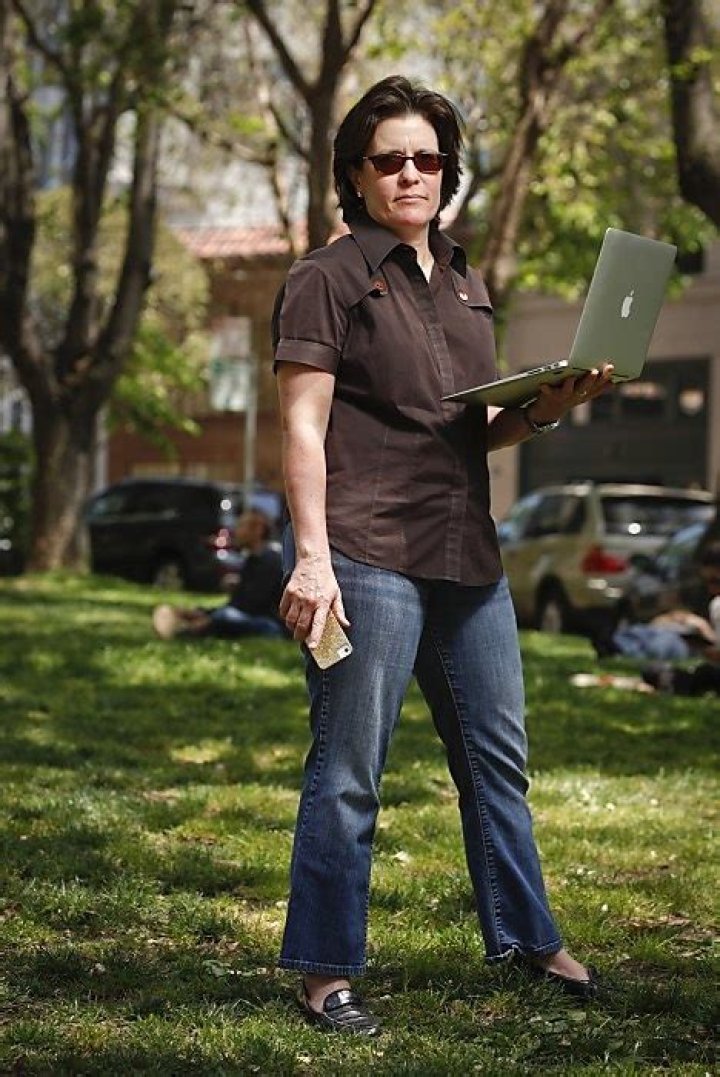 Kara Swisher discusses life, D All Things Digital SFGate