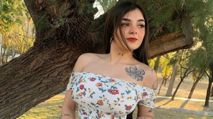 Karely Ruiz presume sus tatuajes m&aacute;s peque&ntilde;os con atrevida FOTO El