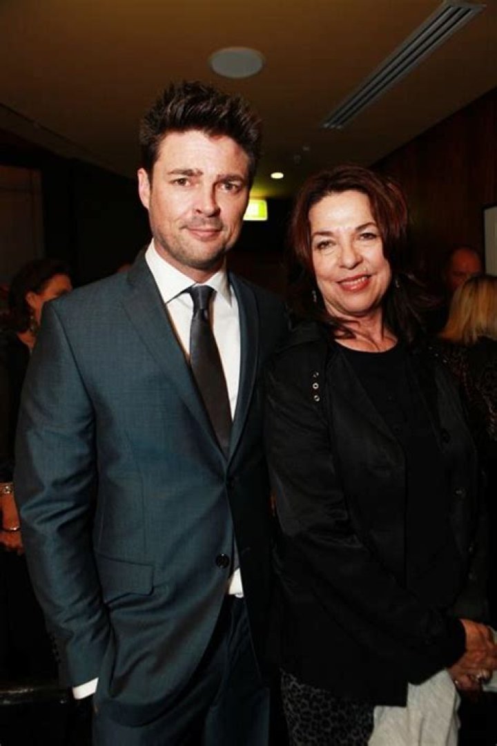 Karl Urban and his mother during the premiere of Dredd, in Auckland