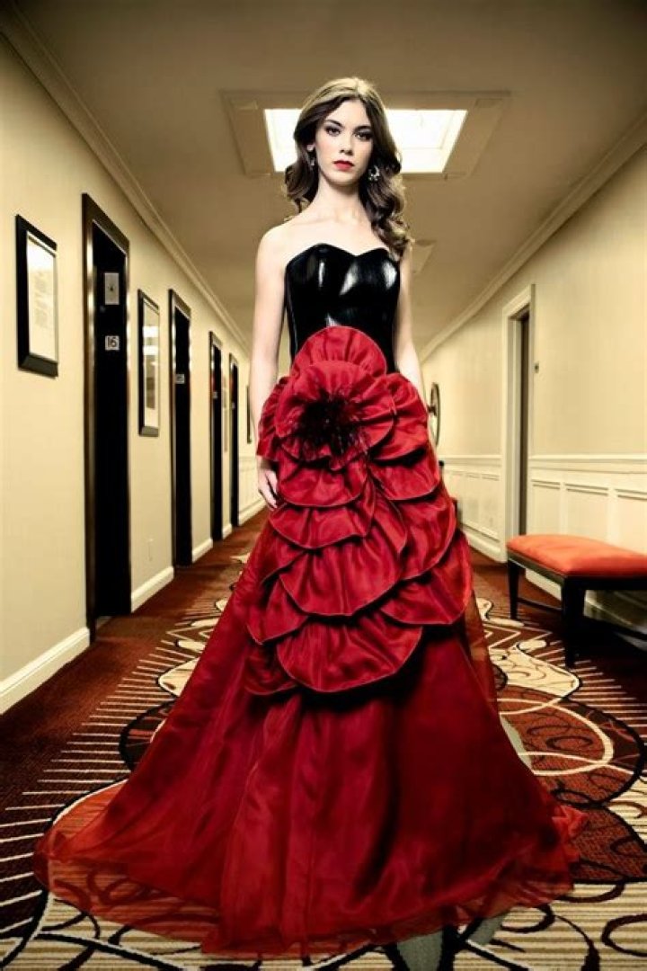 Kate Waltz Omaha Red