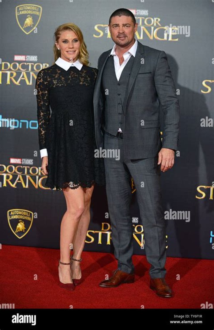Katee Sackhoff and Karl Urban married in 2014 Celebrity weddings