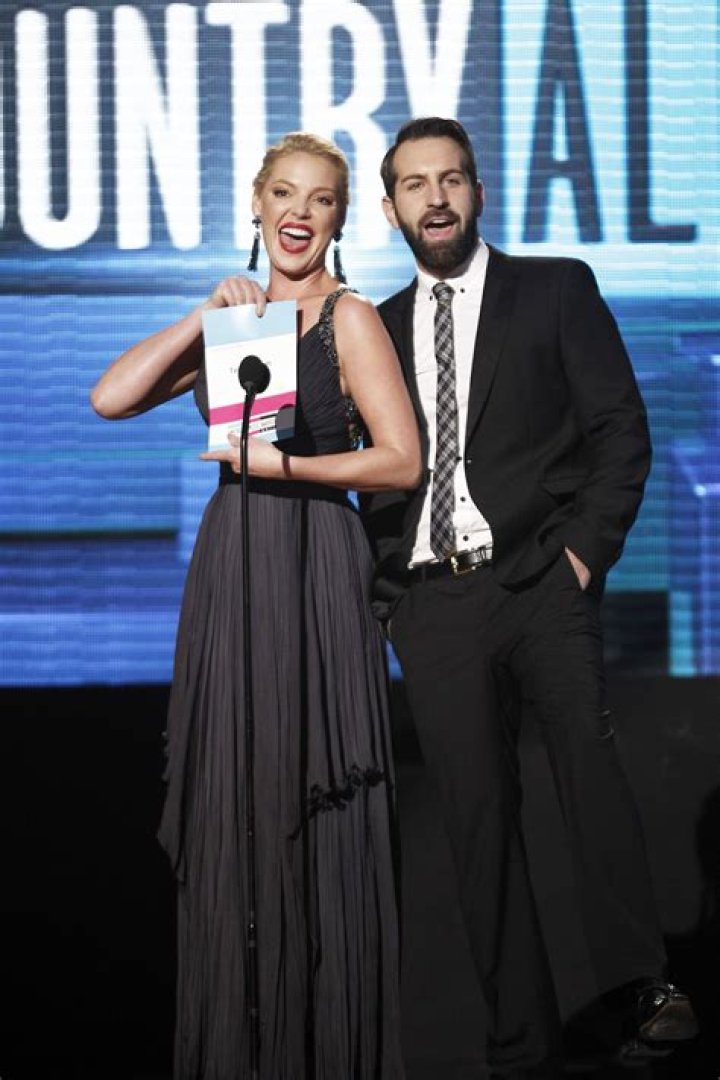 Katherine Heigl at 39th Annual American Music Awards in Los Angeles