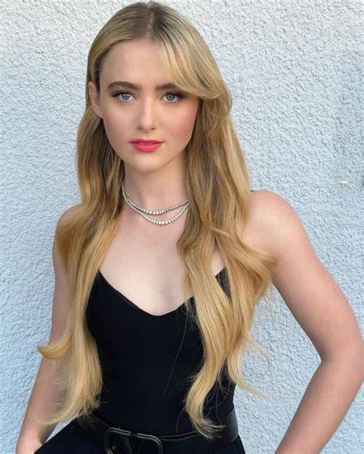 Kathryn Newton Celebhub Kathryn newton, Celebrities, Celebs