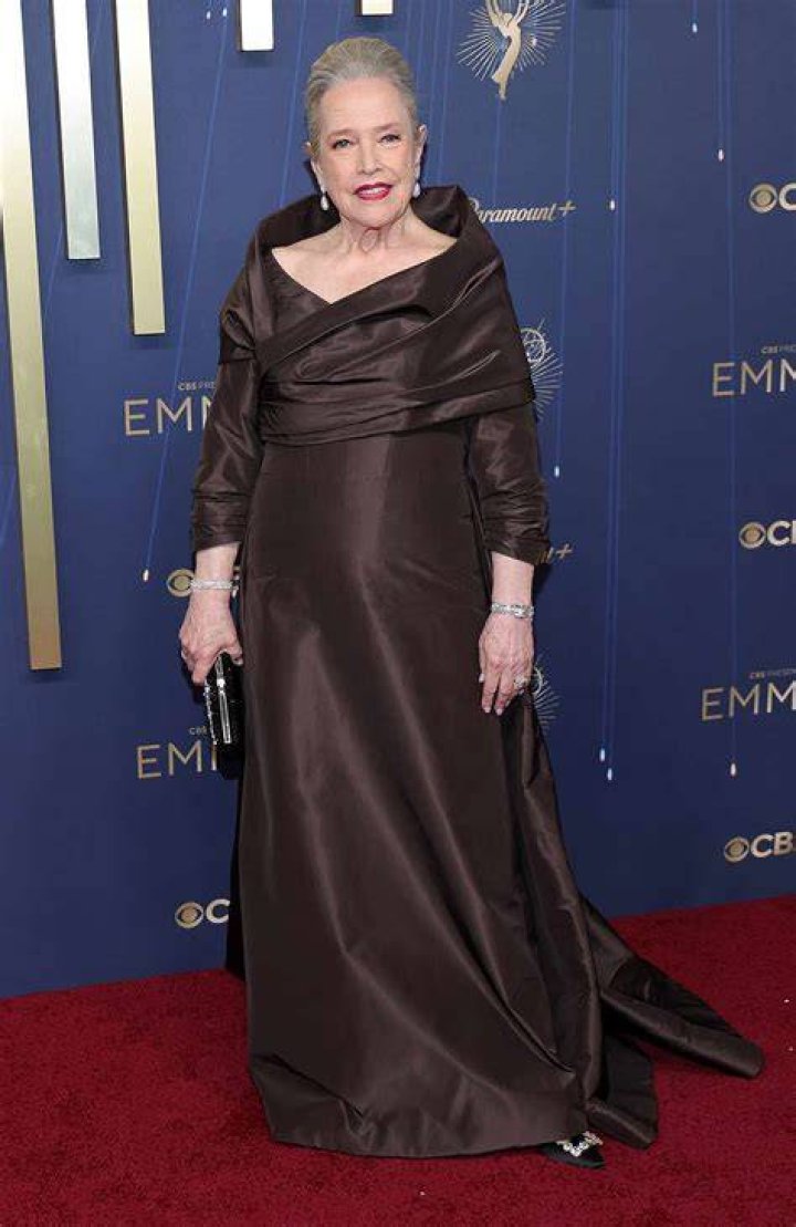Kathy Bates' Partner The Miracle Club Star's Dating Life Dimensi Aktual