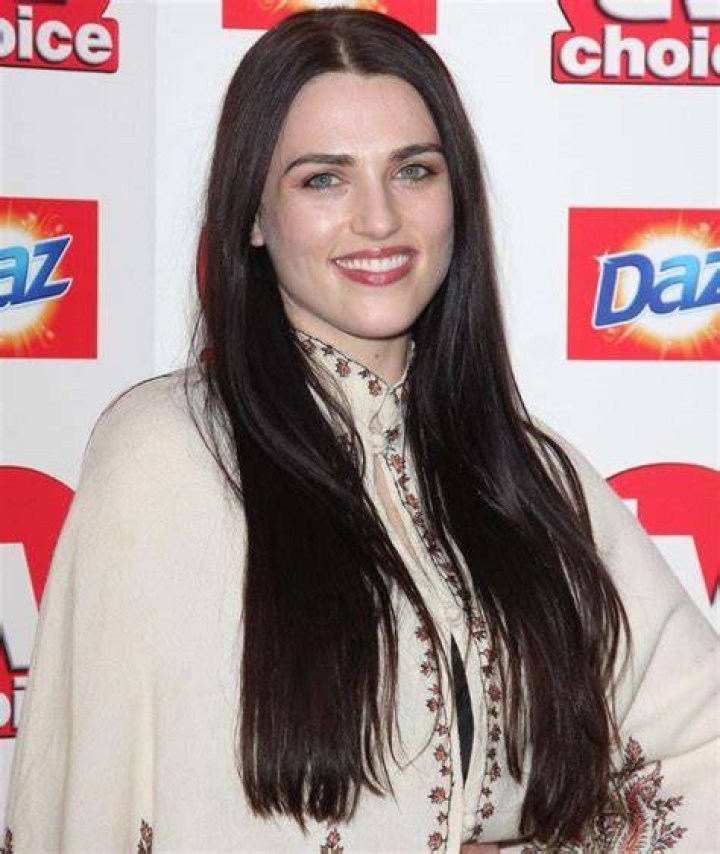Katie McGrath Biography (Age, Height, Boyfriend & More) mrDustBin