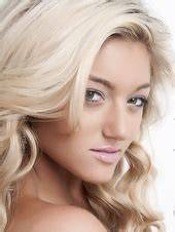 Katie Vernola, Model, San Clemente, California, US