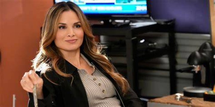 Katrina Law, Tv, Actresses, Television Set, Television