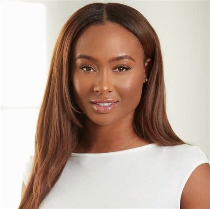 Kayla Nicole Biography, Wiki, Age, Net Worth, Fianc&eacute;, Career Story