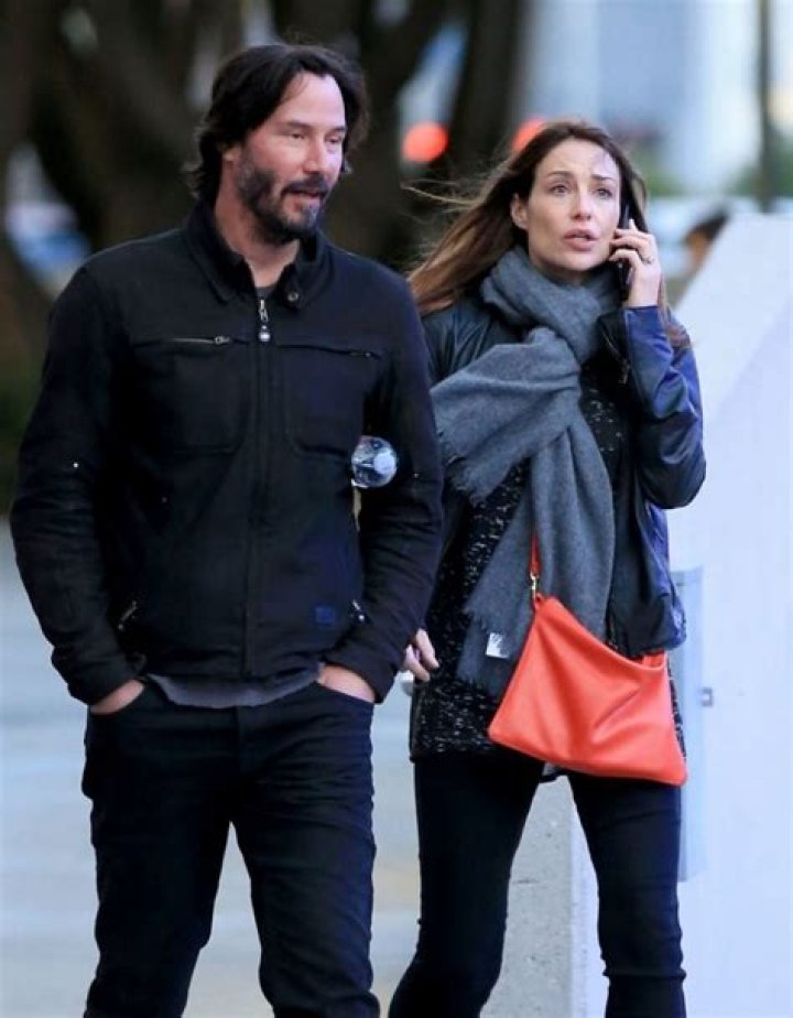 Keanu Reeves Bio, Net Worth, Height, Weight, Boyfriend, Affair, & Married
