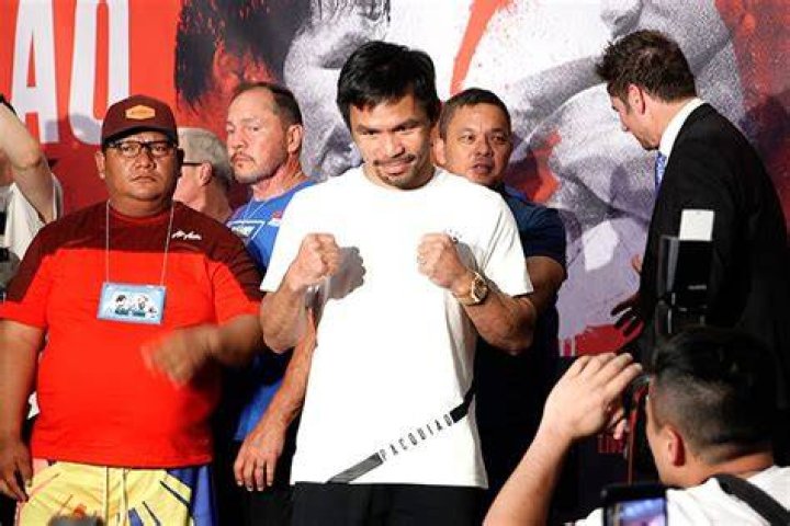 Keith Thurman, Manny Pacquiao arrive in Las Vegas for title fight Las