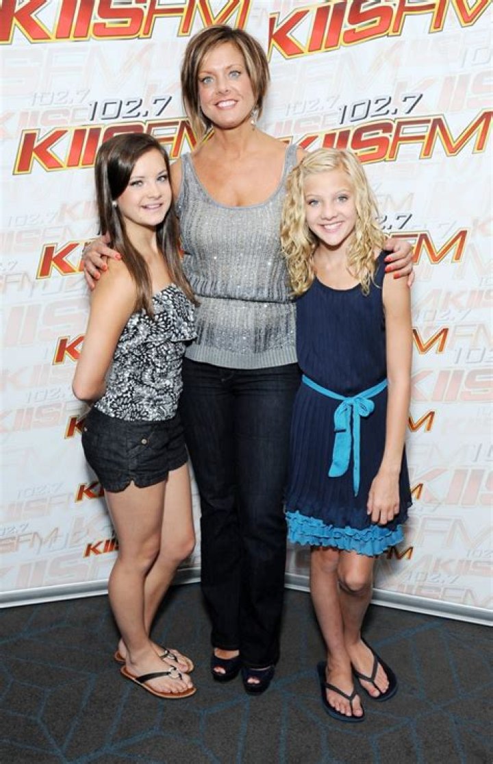 Kelly Hyland Settles &lsquo;Dance Moms&rsquo; Lawsuit; Daughters Brooke And Paige