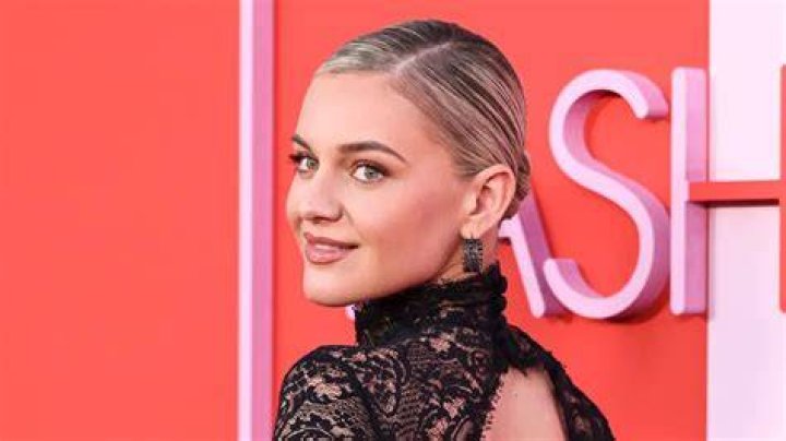 Kelsea Ballerini clearances her pregnancy News
