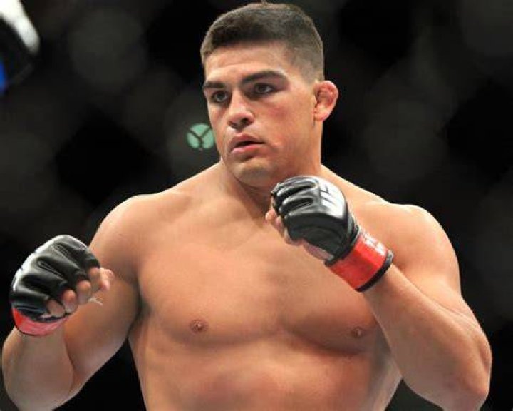 Kelvin Gastelum avoids surgery, aims for slot on UFC&rsquo;s Mexican debut
