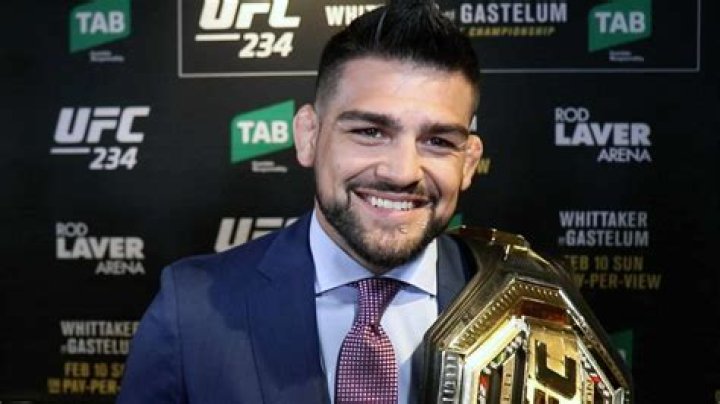 Kelvin Gastelum Bio, Net Worth, Record, Fight, Age, Facts, Wiki