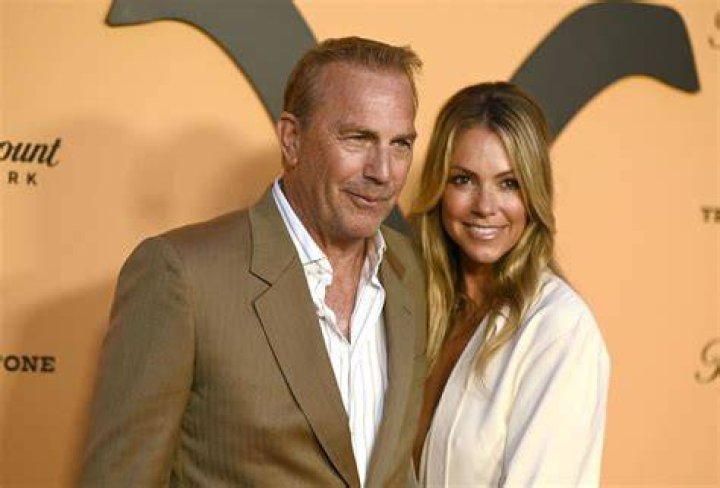 Kevin Costner und Christine Baumgartner EheAus nach 18 Jahren! Ist