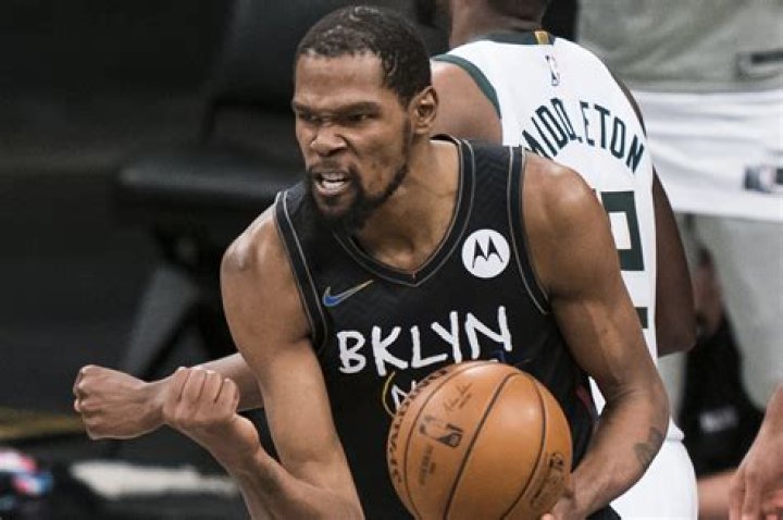 Kevin Durant se irrita, pede para ser trocado e j&aacute; escolheu duas