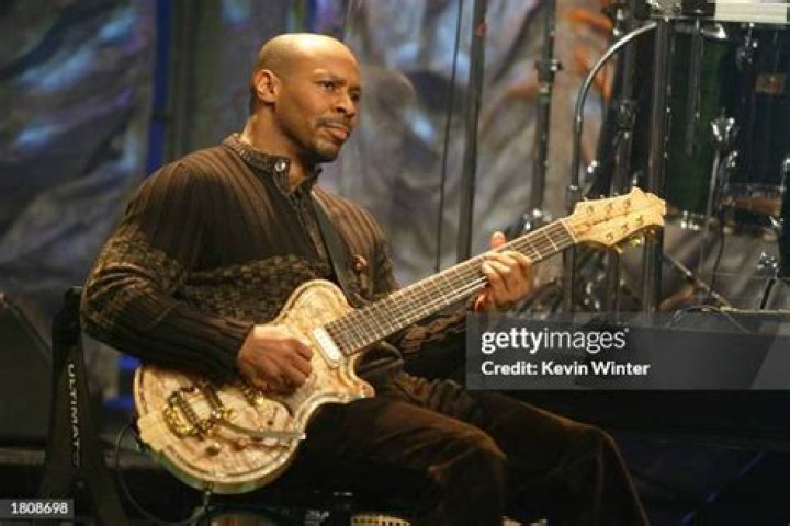 Kevin Eubanks Performs on The Tonight Show with Jay Leno