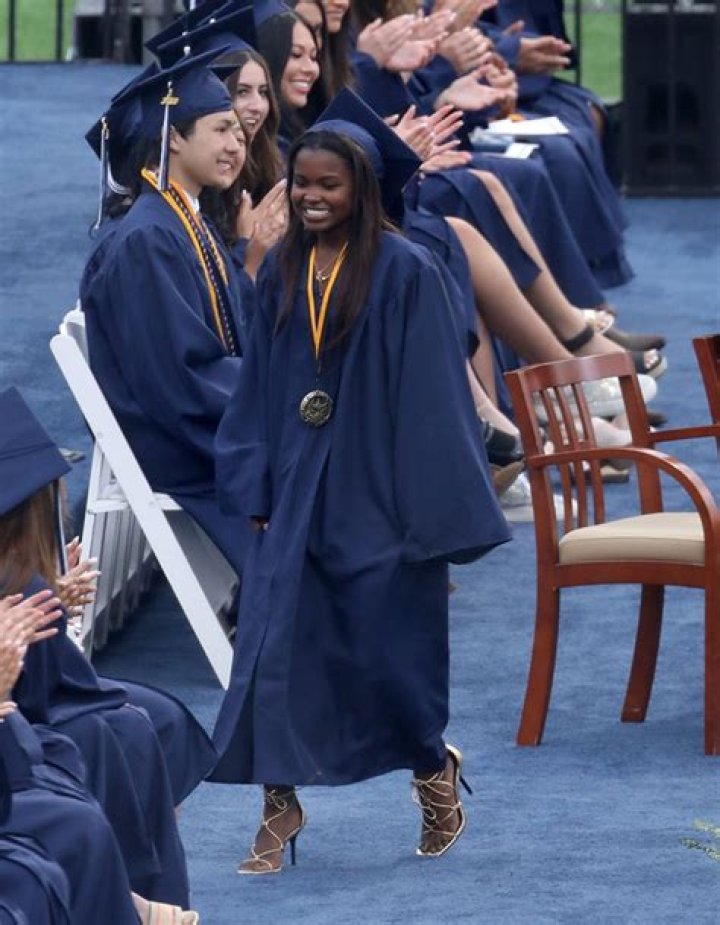 Kevin Hart Takes Daughter Heaven, 18, To High School Graduation Dinner
