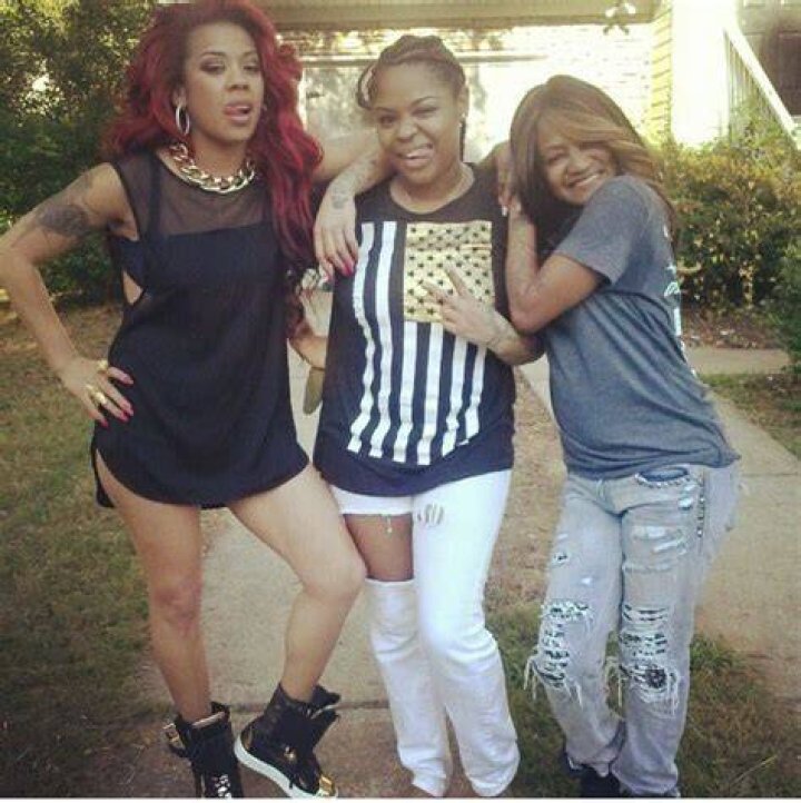 Keyshia Cole, sister and mom Keyshia cole, Keyshia, Celebrity families