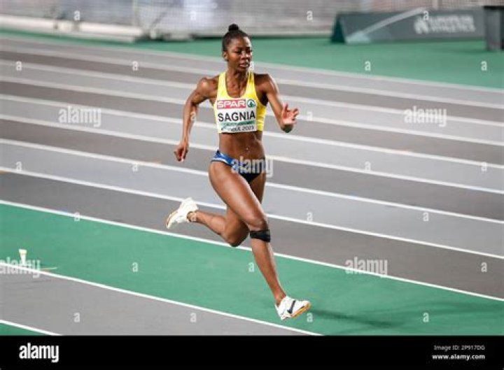 Khaddi Sagnia Female athletes, Fit black women, Fitness models