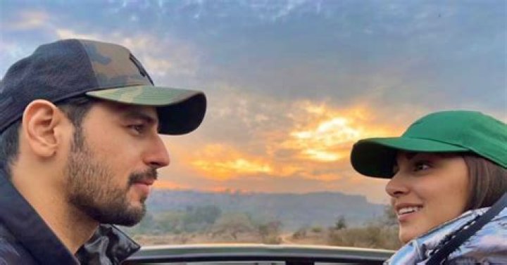 Kiara Advani posts picture with Sidharth Malhotra amid breakup rumours