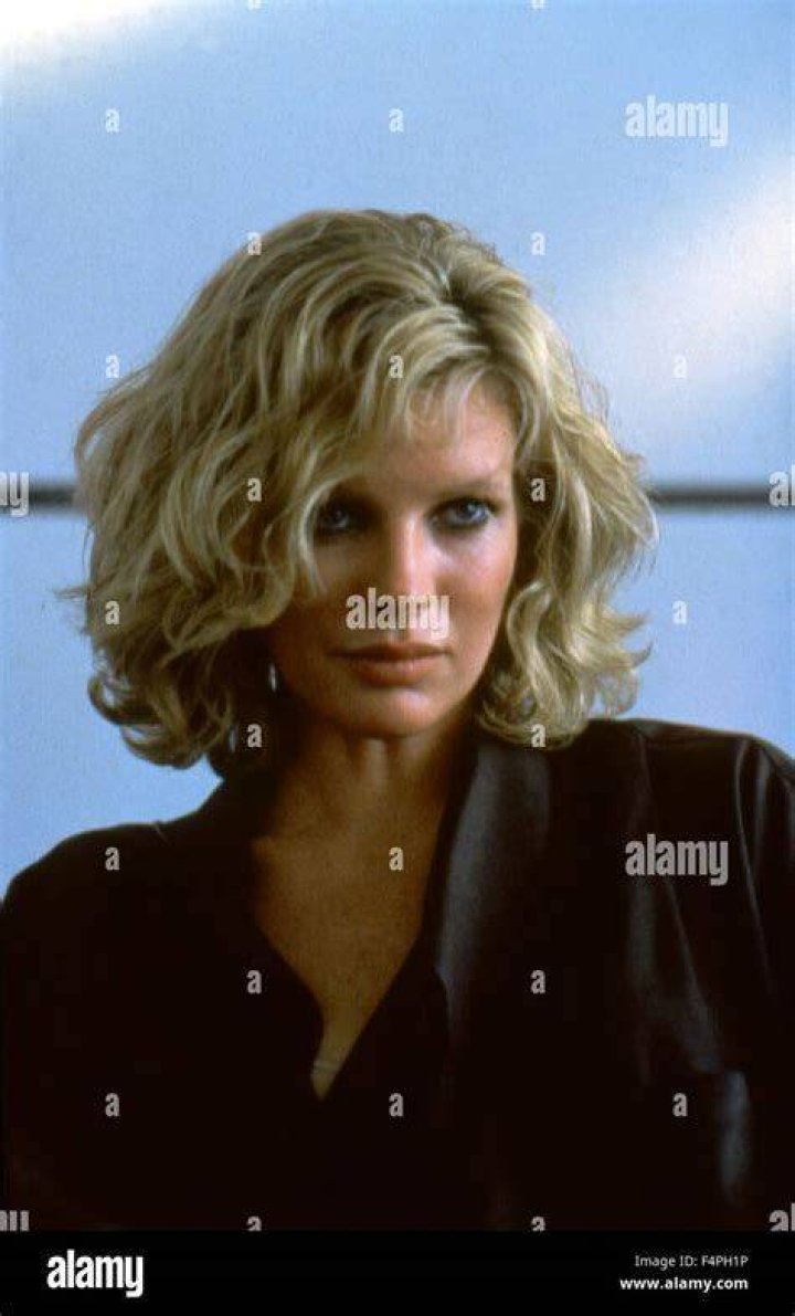 Kim Basinger is still smouldering 22 and a half years after 9 1/2 weeks