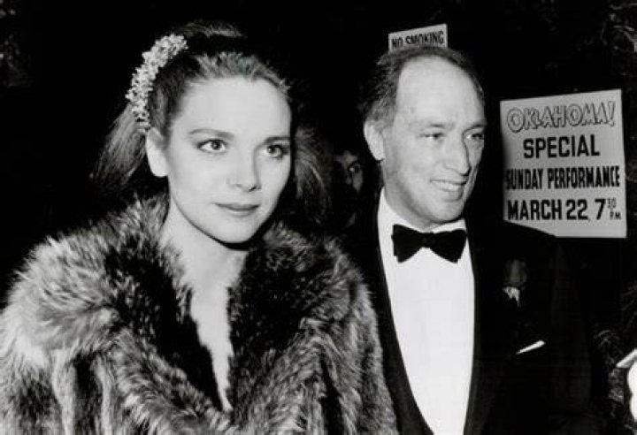 Kim Cattrall and Prime Minister Pierre Trudeau 1981 imagesofthe1980s